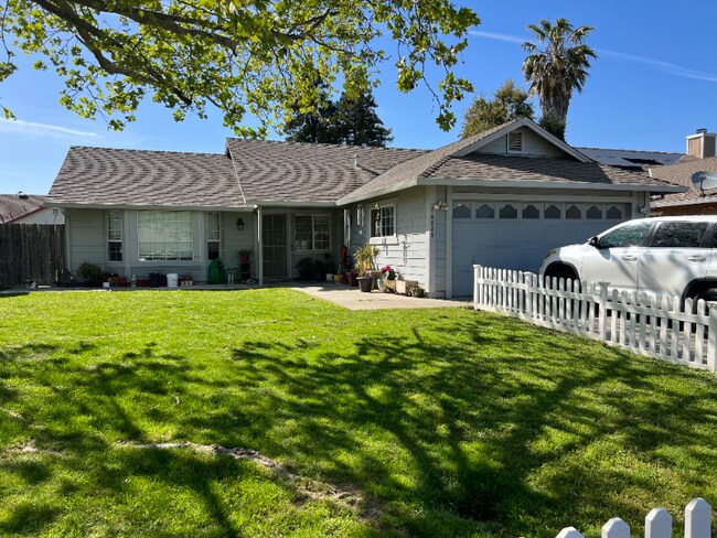 Primary Photo - 16848 Omega St