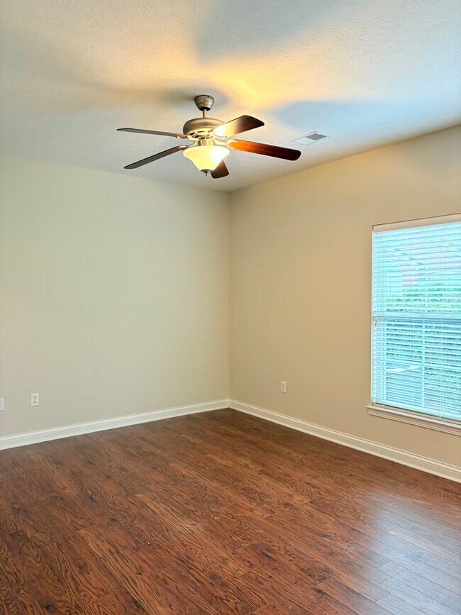 Building Photo - 2500 Crossings Blvd