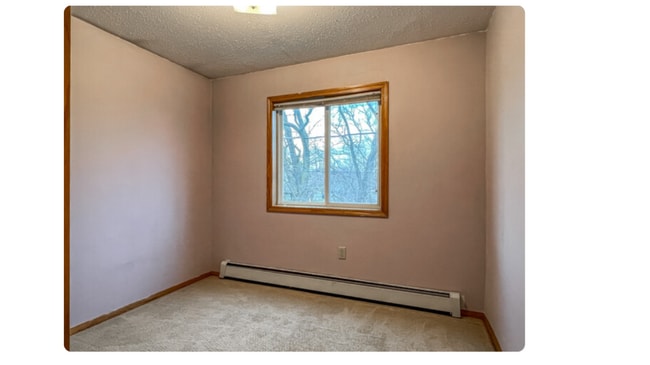 Building Photo - 2210 Longyear Ave