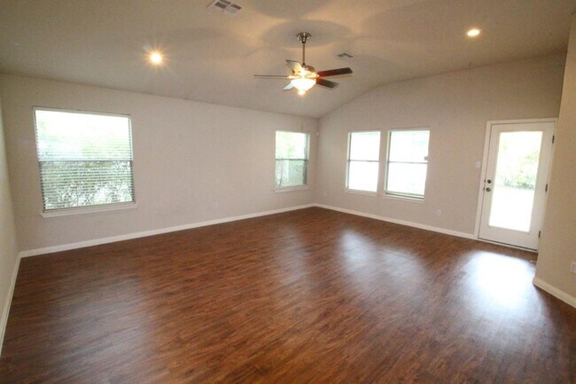 Building Photo - 1600 Kingston Lacy Blvd