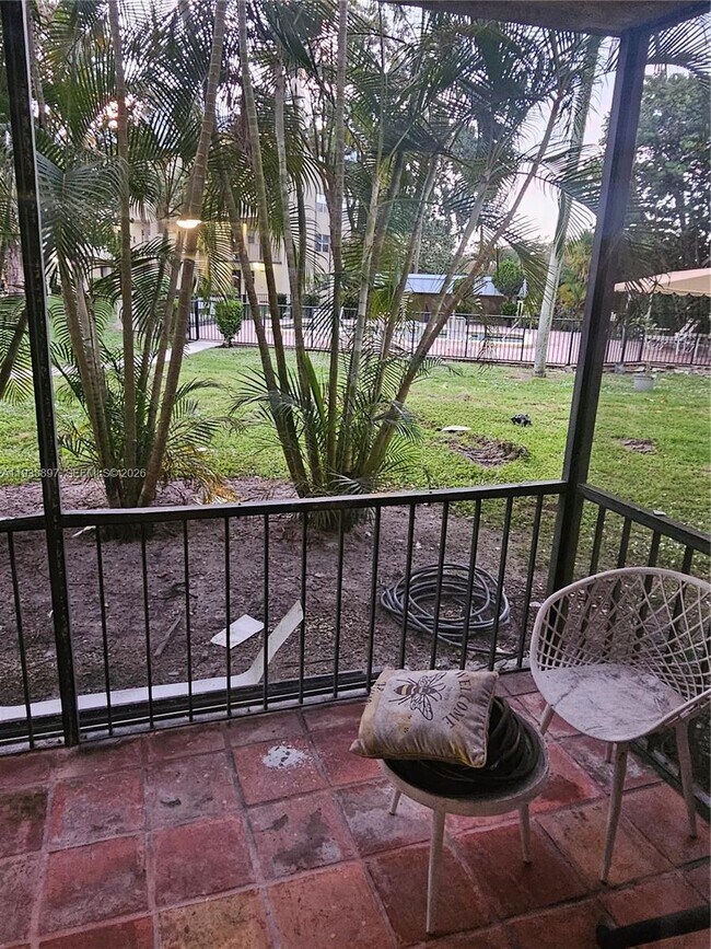 Building Photo - 5961 N Falls Cir Dr