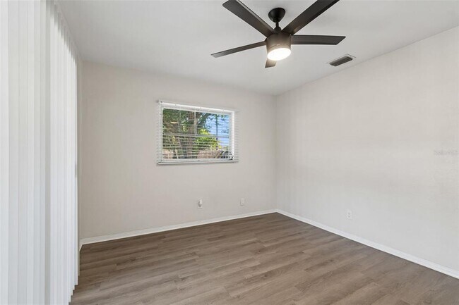 Building Photo - 5857 4th Ave N