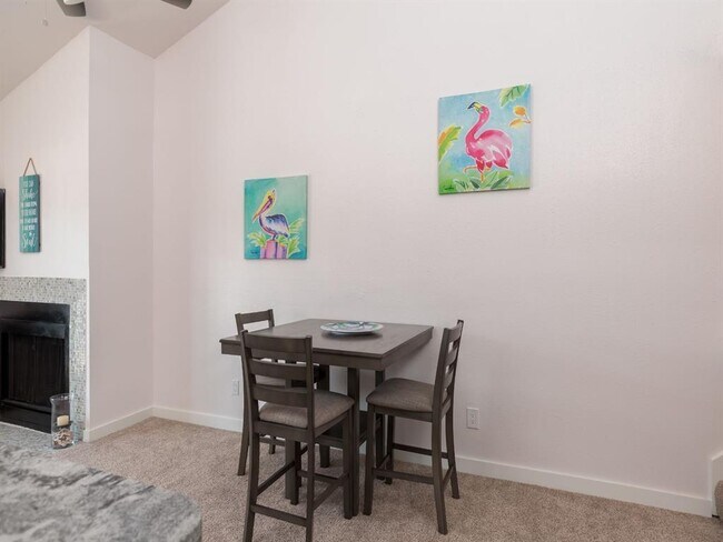 Building Photo - 3506 Cove View Blvd
