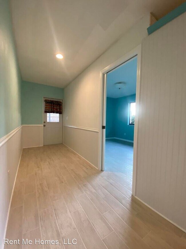 Building Photo - 3 br, 2 bath House - 1245 Mardrake Rd.