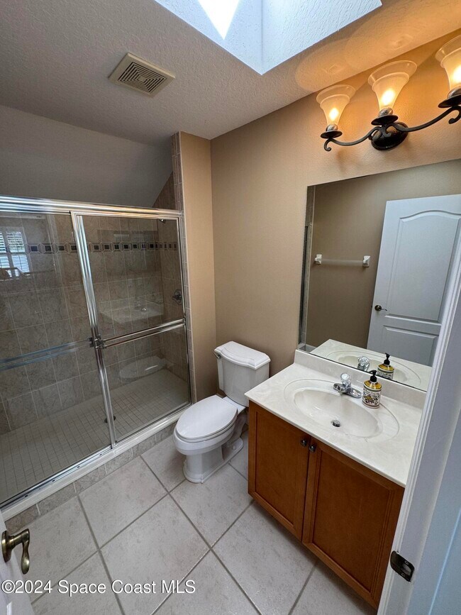 Building Photo - 1507 Auburn Lakes Dr