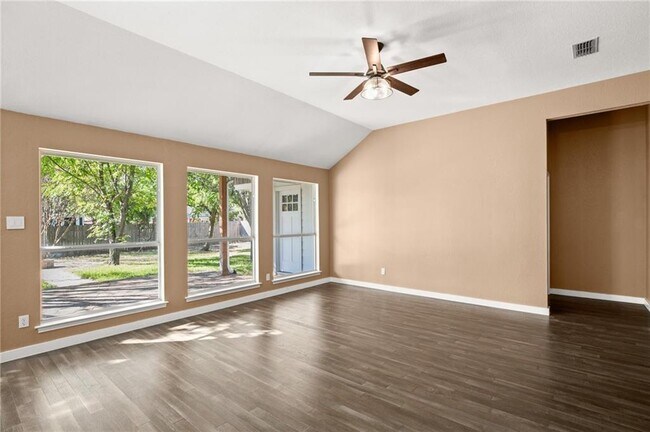 Building Photo - 316 Poppy Cove