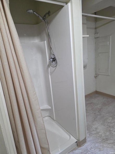 Building Photo - 1619 W Arlington Rd