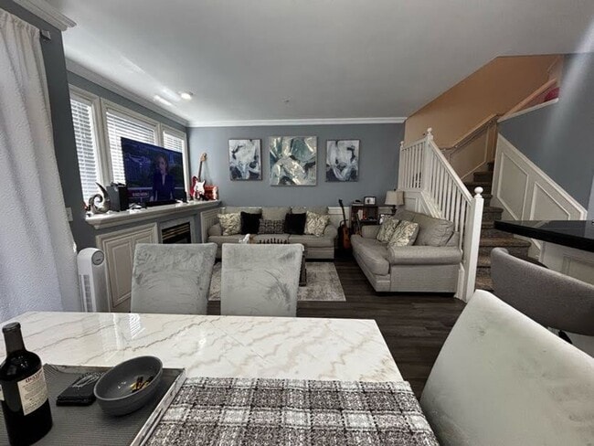 Building Photo - Lovely 3 Bedroom Home for Rent in Everett