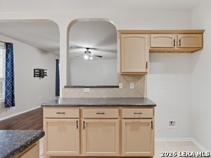 Building Photo - 810 Campion Red