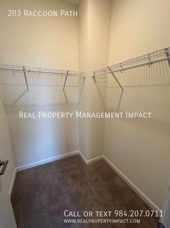 Building Photo - 203 Raccoon Path