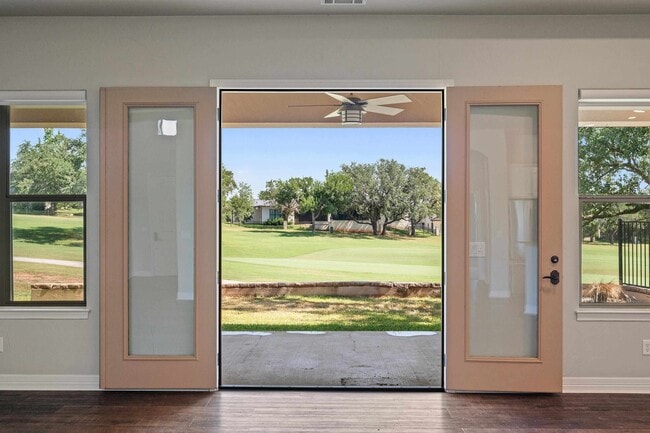 Building Photo - 129 Hi Valley