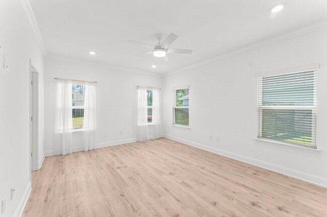 Building Photo - 25 Krewe Cir