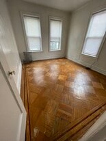 Building Photo - 17 Ludlam Pl