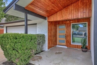 Building Photo - 1408 Fairfield Dr