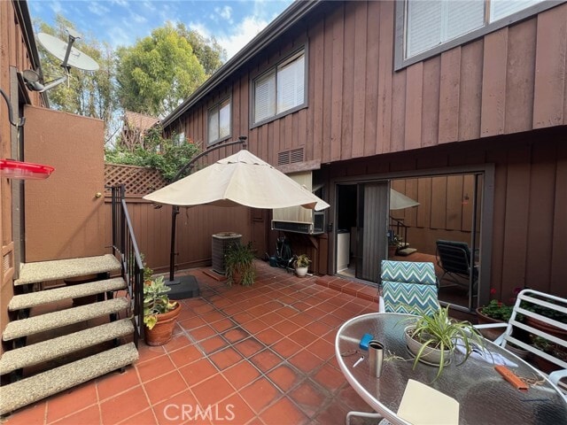 Building Photo - 1547 Dalmatia Dr