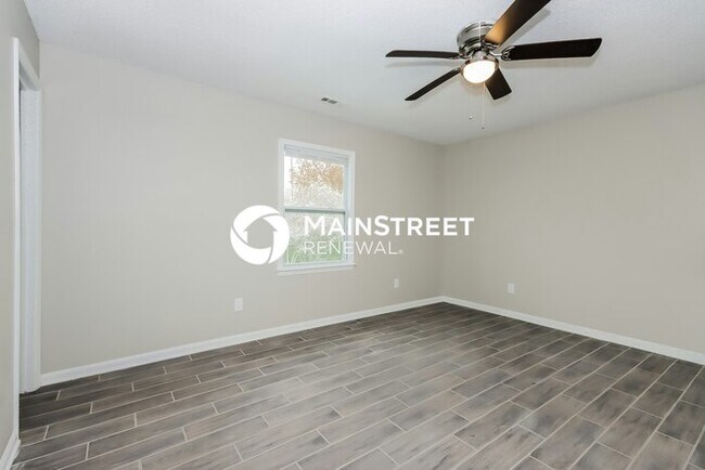 Building Photo - 3 Bedroom Pet-Friendly Home in Mooresville...