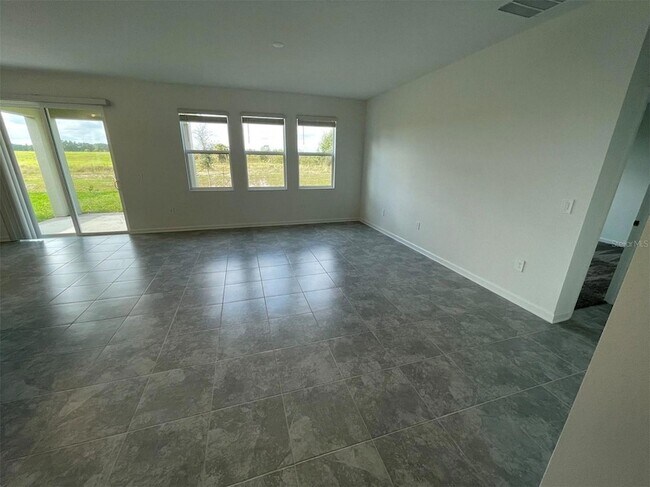 Building Photo - 608 Daring Dr