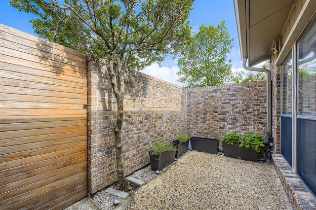 Building Photo - 12364 Montego Plaza