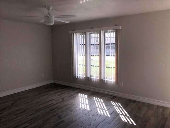 Building Photo - 21322 Stillwater Ave