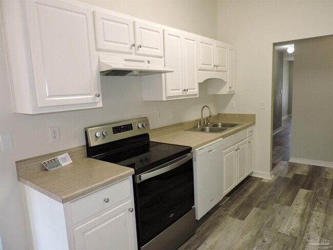 Building Photo - 3971 Sunny Manor Cir