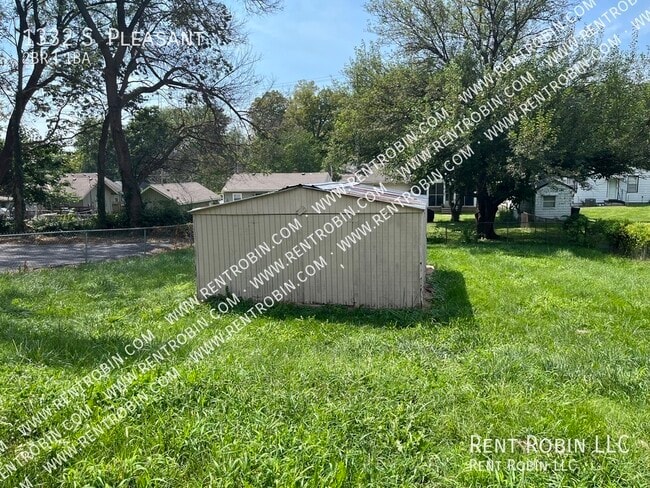 Building Photo - 1332 S. Pleasant-
