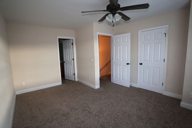 Building Photo - 142 Reserve Ln