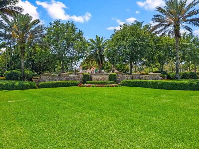 Building Photo - 10652 Ivanhoe Ln