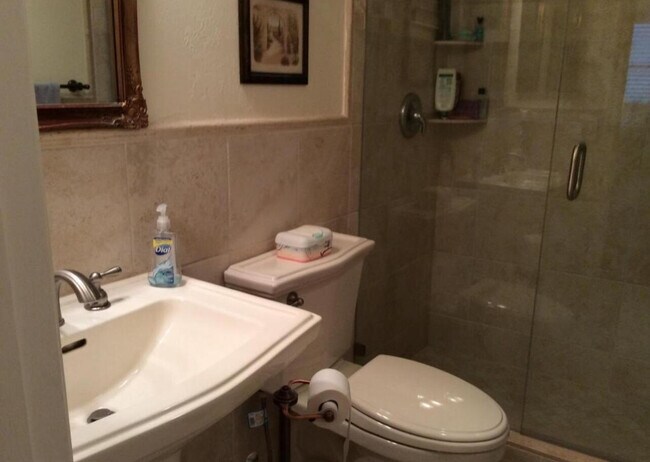 Building Photo - 9200 SW 3rd St