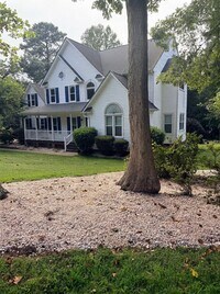 Building Photo - 1616 Clear Springs Ln