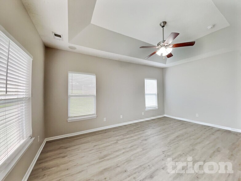 Building Photo - 1030 Ryan Ct