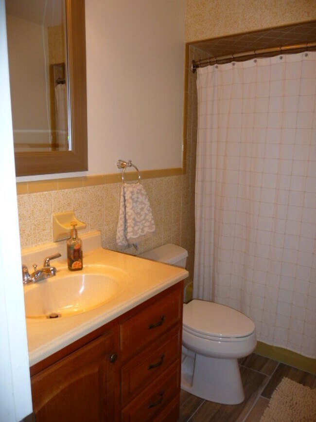 Building Photo - 3/2.5 in Sebastian FL