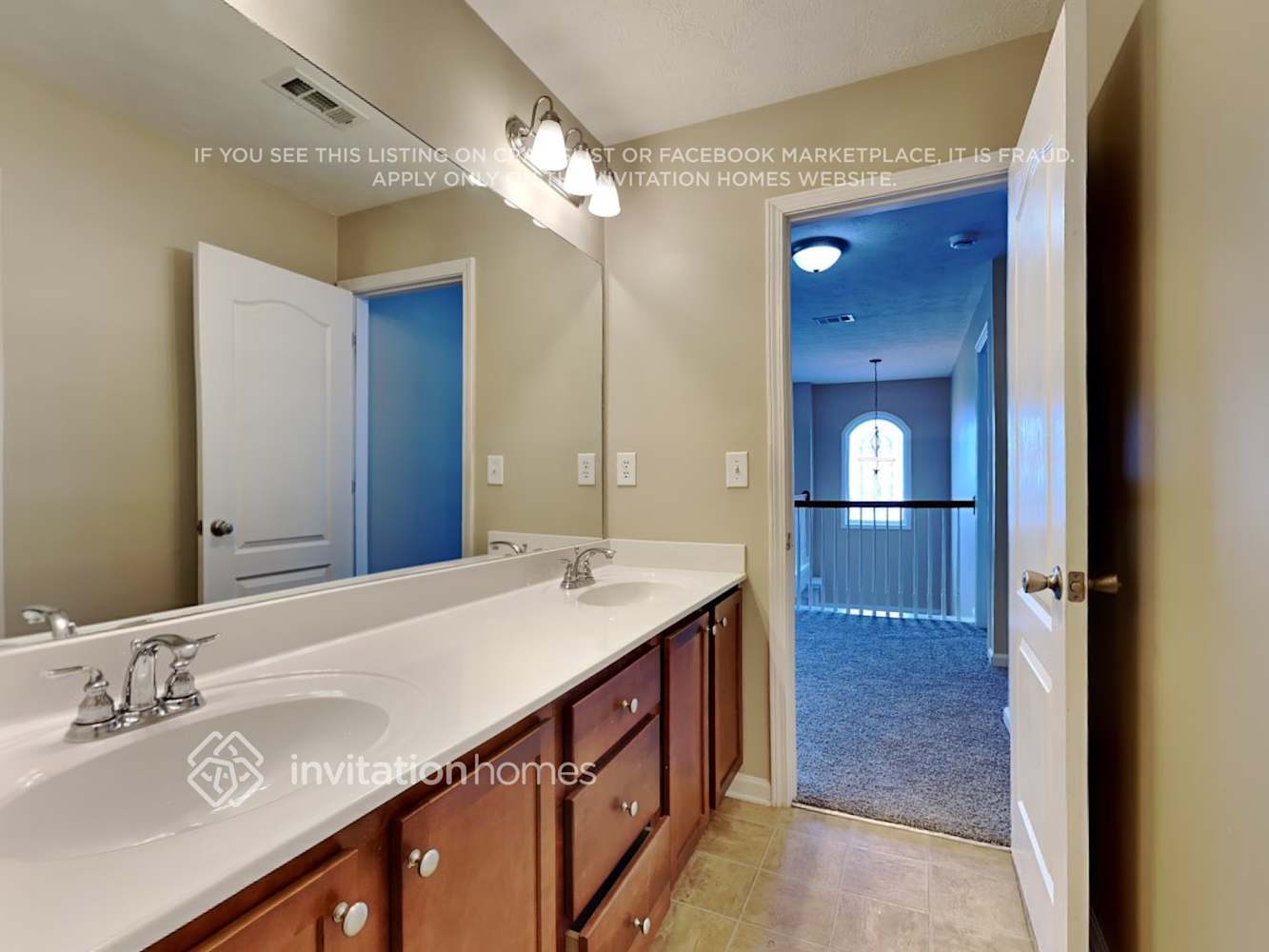 Building Photo - 2253 Park Manor SW