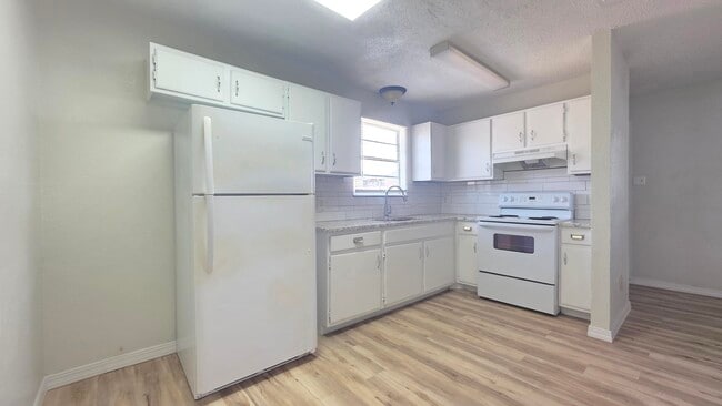 Building Photo - 2207 15th St
