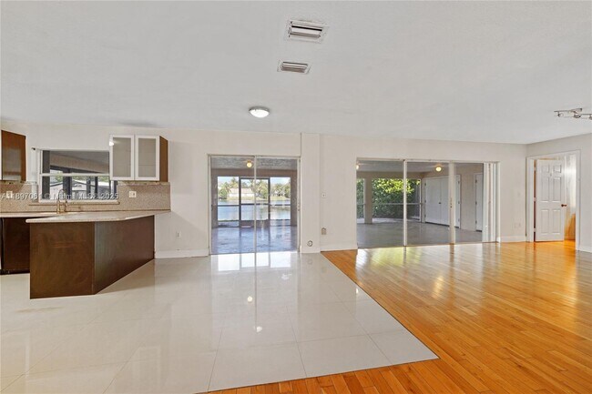 Building Photo - 8881 NW 189th Terrace