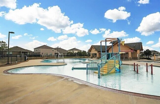 Building Photo - 19707 Dayton Springs Dr