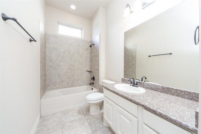 Building Photo - 5115 Kenton Pl Ln