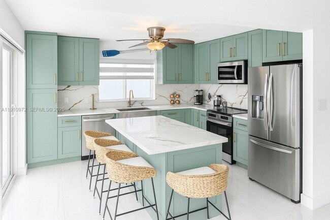 Building Photo - 27346 Martinique Ln