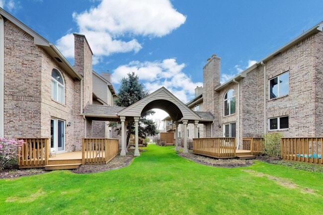 Building Photo - 417 Ashbury Dr