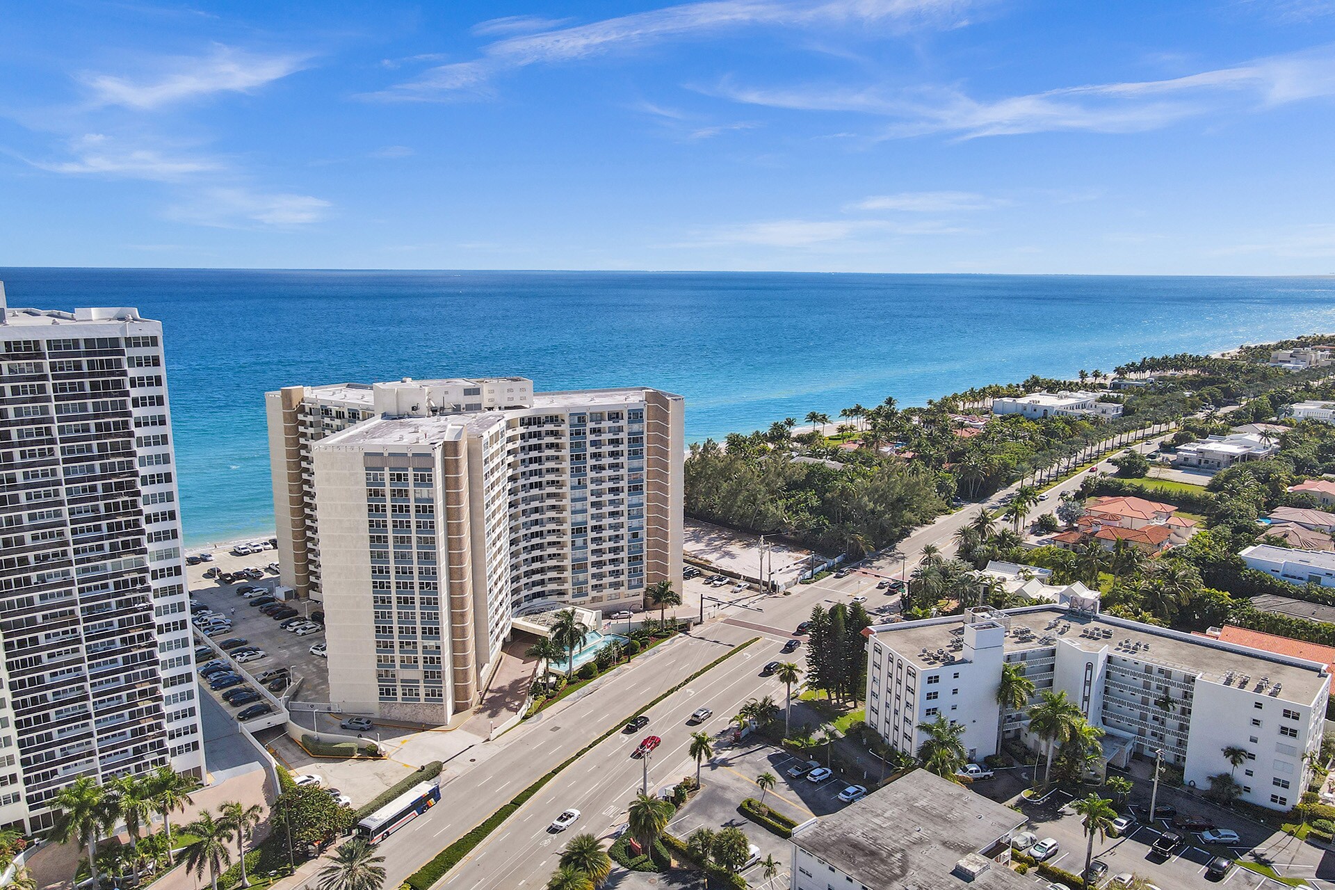 Building Photo - 3180 S Ocean Dr