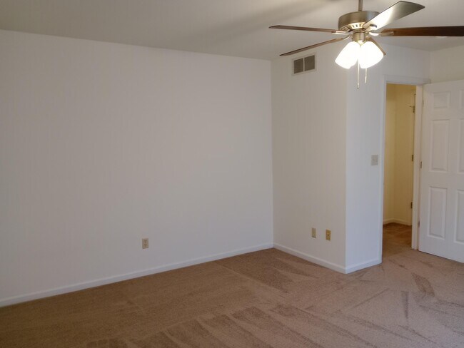 Building Photo - 3501 Delmar Ct