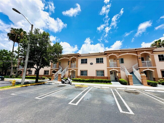 Building Photo - 1251 SE 28th Ct