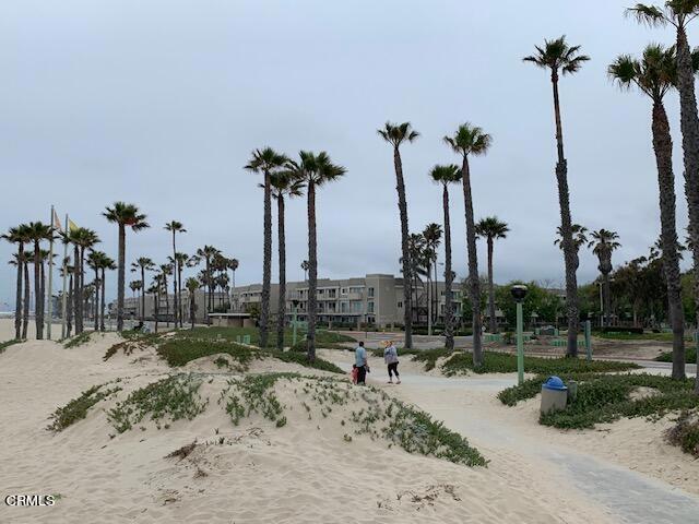 Building Photo - 291 E Surfside Dr