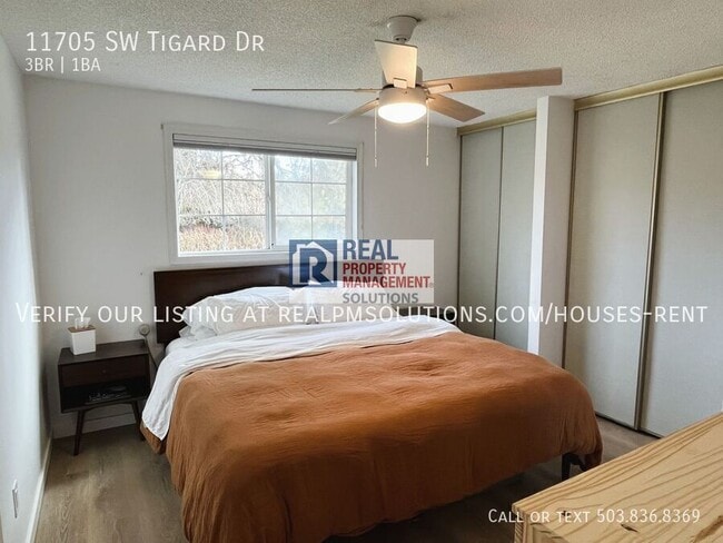 Building Photo - 11705 SW Tigard St