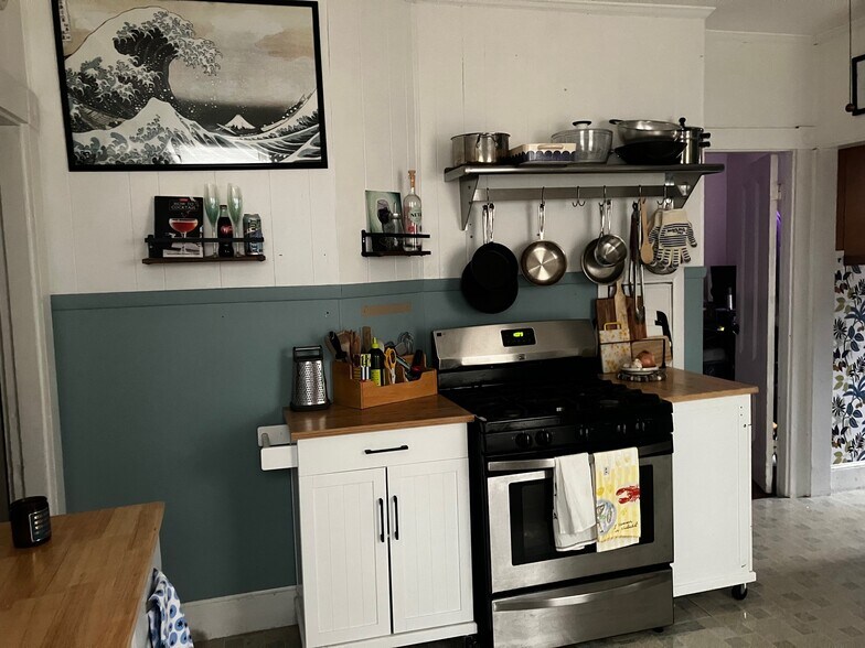 Building Photo - 377 Highland Ave