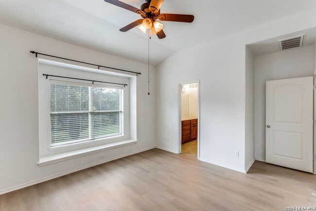 Building Photo - 126 Split Rail Dr