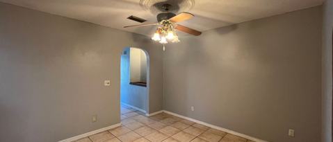 Building Photo - 2904 Sabal Palm Dr