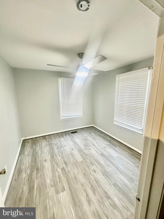 Building Photo - 4220 Marne Pl NE