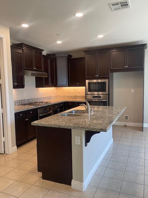 Building Photo - 73629 Vermeer Way