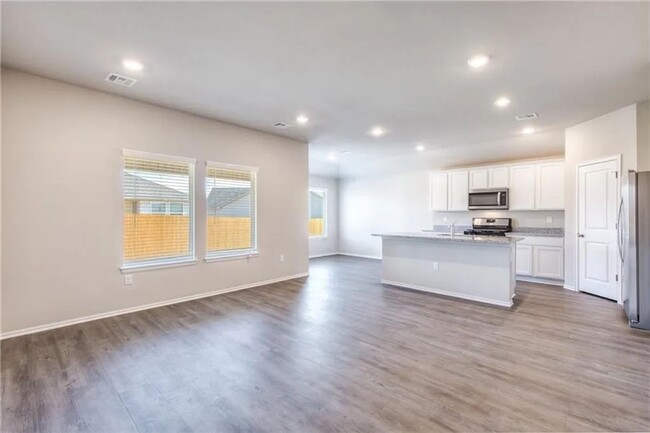 Building Photo - BRAND NEW CONSTRUCTION in Prairie Grove! I...