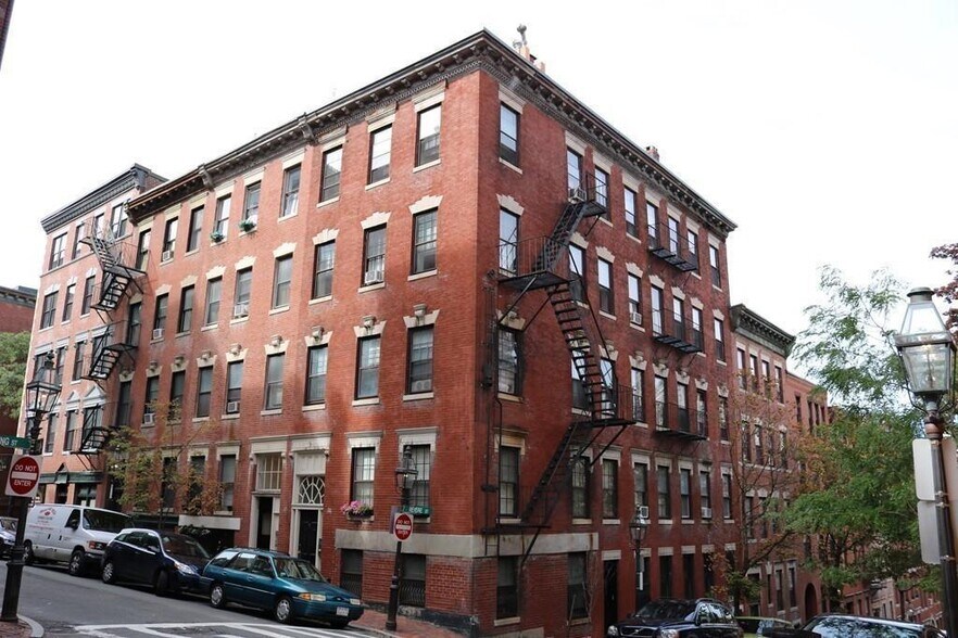 Building Photo - 47 Irving St